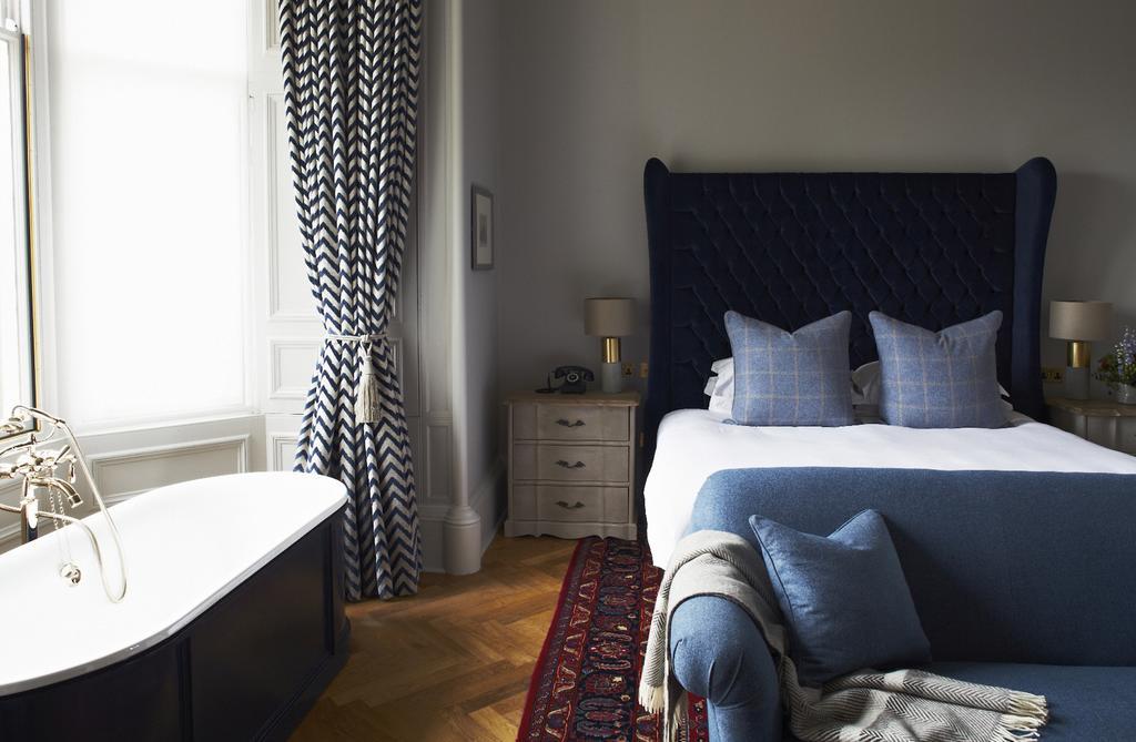 The Roseate Edinburgh - Small Luxury Hotels Of The World Экстерьер фото A bedroom at the hotel