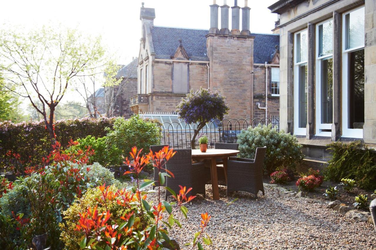 The Roseate Edinburgh - Small Luxury Hotels Of The World Экстерьер фото The courtyard at the Old Manse